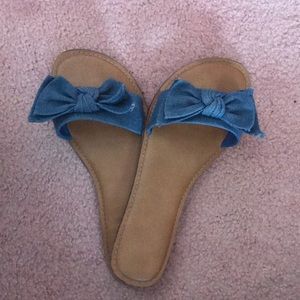 Bow Tie Slides